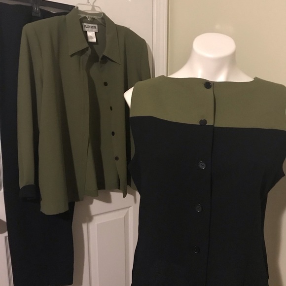 plaza south Pants - Plaza south pants suit sz 14 very nice